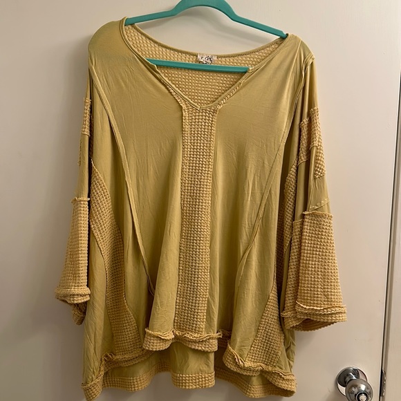 POL Tops - POL Women’s Boho Mustard Yellow Knit Beachy Coastal Lightweight Flowy Medium Top